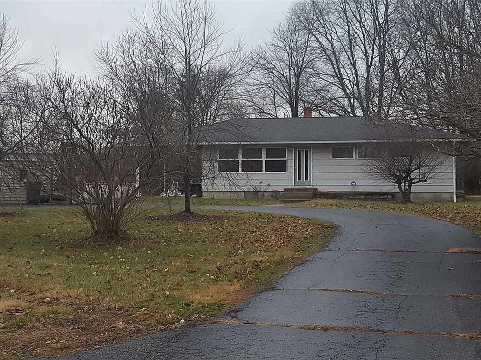 1st image of 832 Mayfair Dr