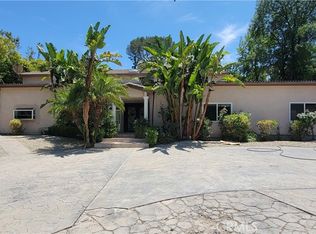 19016 Wells Dr, Tarzana, CA 91356