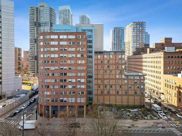 311 Washington Street image 24 of 26