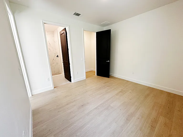1448 Immokalee St — Photo 5