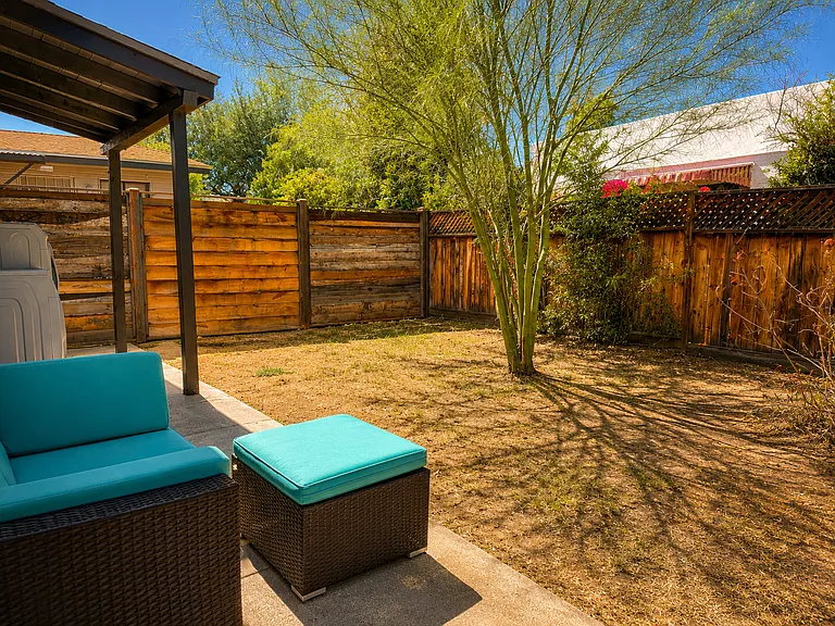 1805 E Copper St — Photo 7