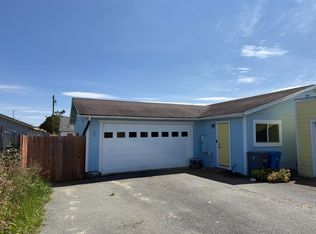 741 1/2 B St, Crescent City, CA 95531