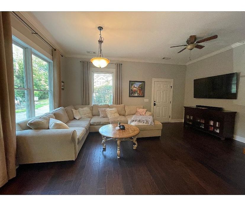 1149 Canton St Roswell GA Zillow