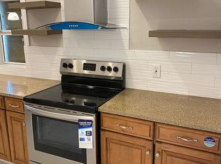 210 NW 7th St, Grand Prairie, TX 75050