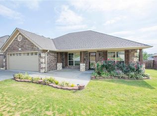 727 Live Oak Dr, Greenwood, AR 72936