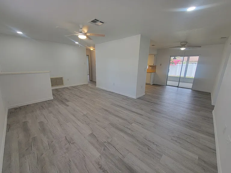 7732 Crosier Ct — Photo 5