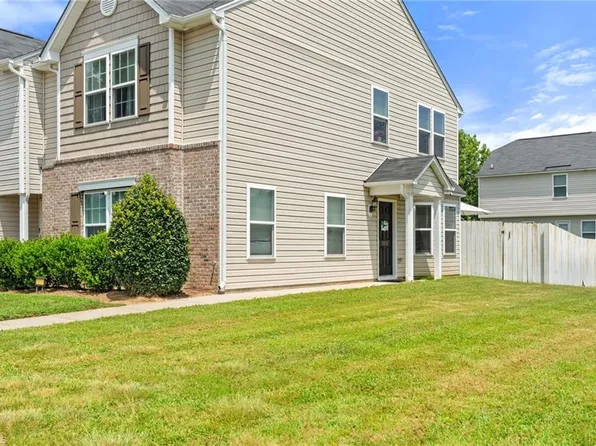 3933 Village Park Ct, Winston Salem, NC 27127