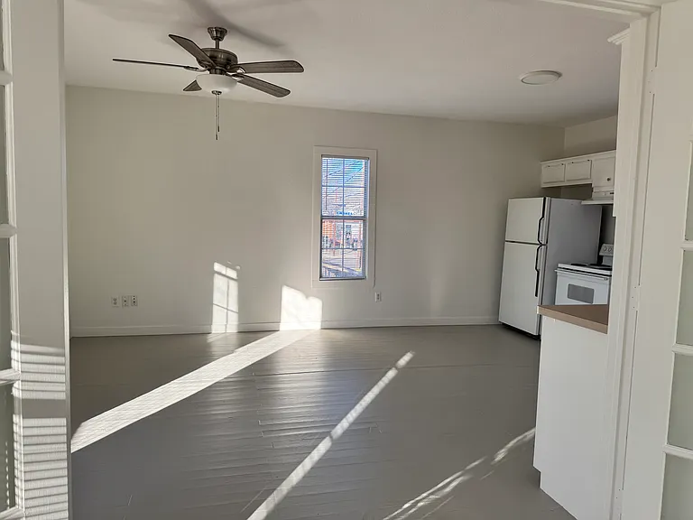 206 Cleveland St #A — Photo 6