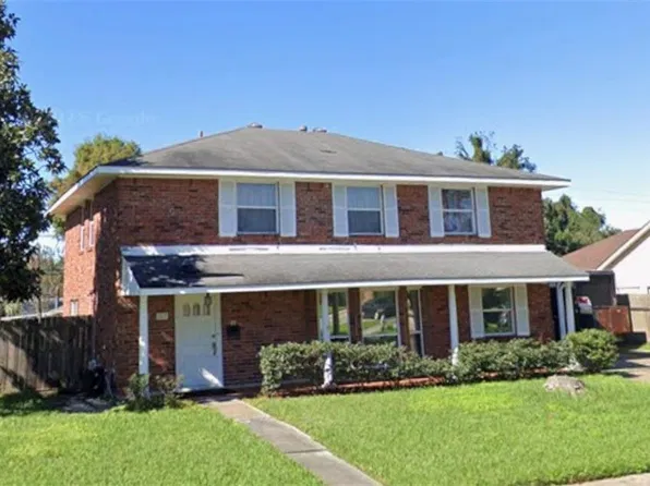 2577 Holiday Dr, New Orleans, LA 70131