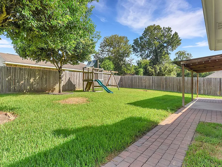 223 Fantasy Ln — Photo 27