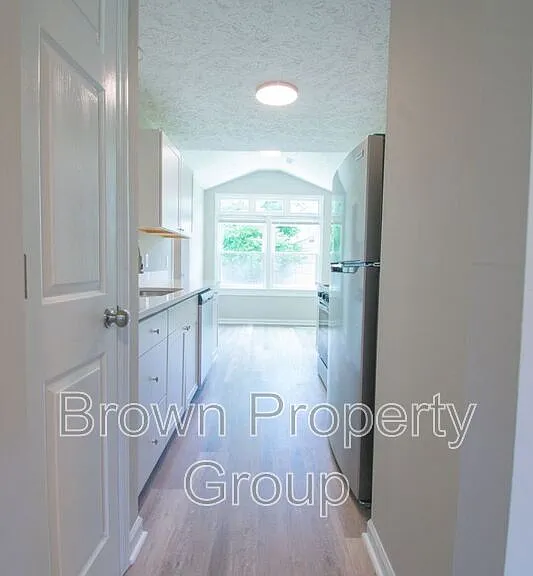 621 Winthrop Ct — Photo 6