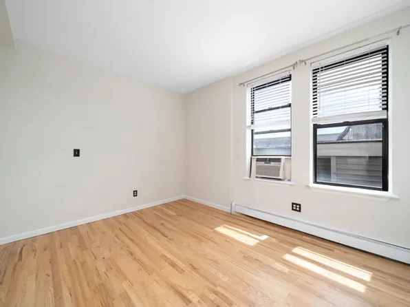 423 Jefferson St APT 8, Hoboken, NJ 07030