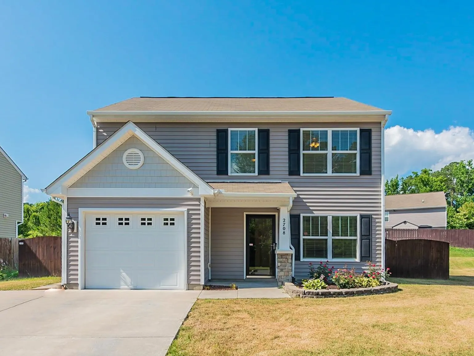 3 bed, 2.5 bath, 1560 sqft, $2,150 — Photo 1