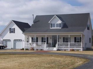 263 Green Barn Rd, Hudson Falls, NY 12839