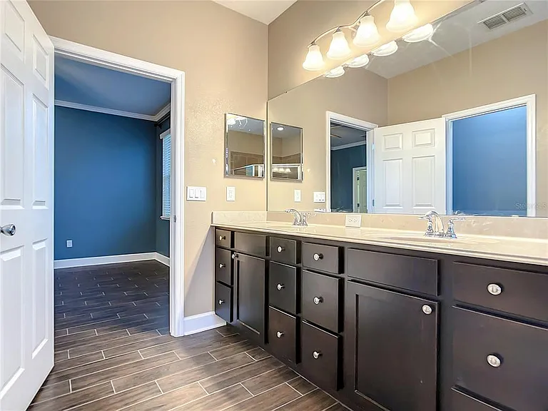 636 Spring Oak Cir — Photo 22