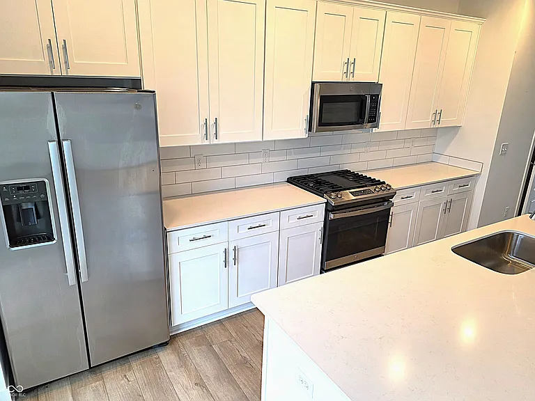 6929 Adalene Ln — Photo 7