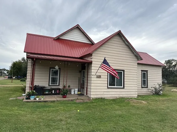 408 E 1st Ave, Saint John, KS 67576