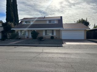 483 Cottonwood Dr, Fairfield, CA 94533