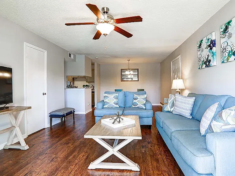 apt4-1920w
