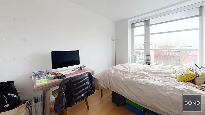 Rented by Bond New York | media 31