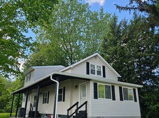 97 Stark St, Waterloo, NY 13165