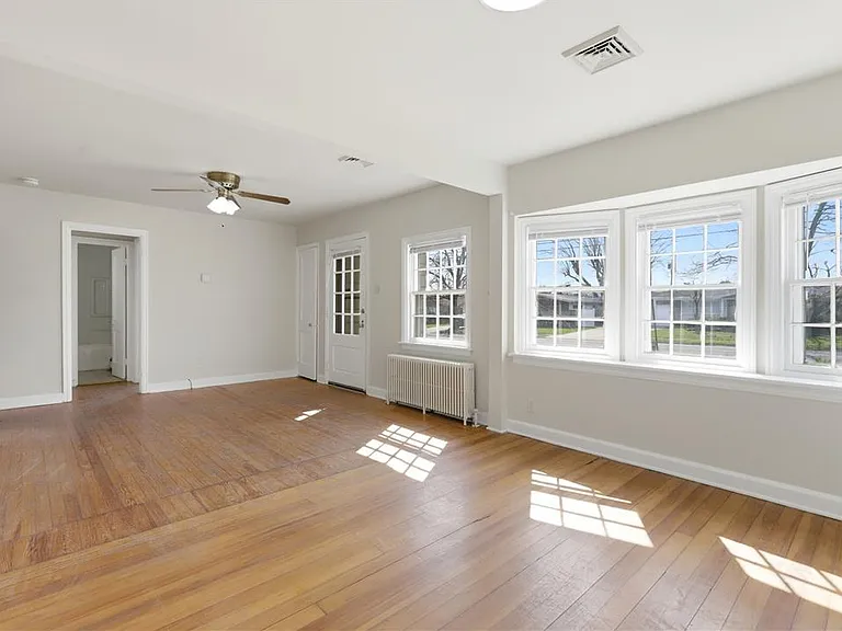 1224 Eaton Ave — Photo 6