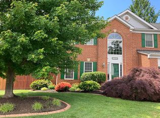 15500 Ambergate Dr, Woodbridge, VA 22193