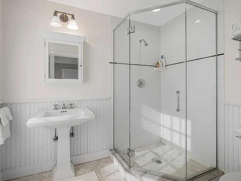 17 W Pond Dr — Photo 14