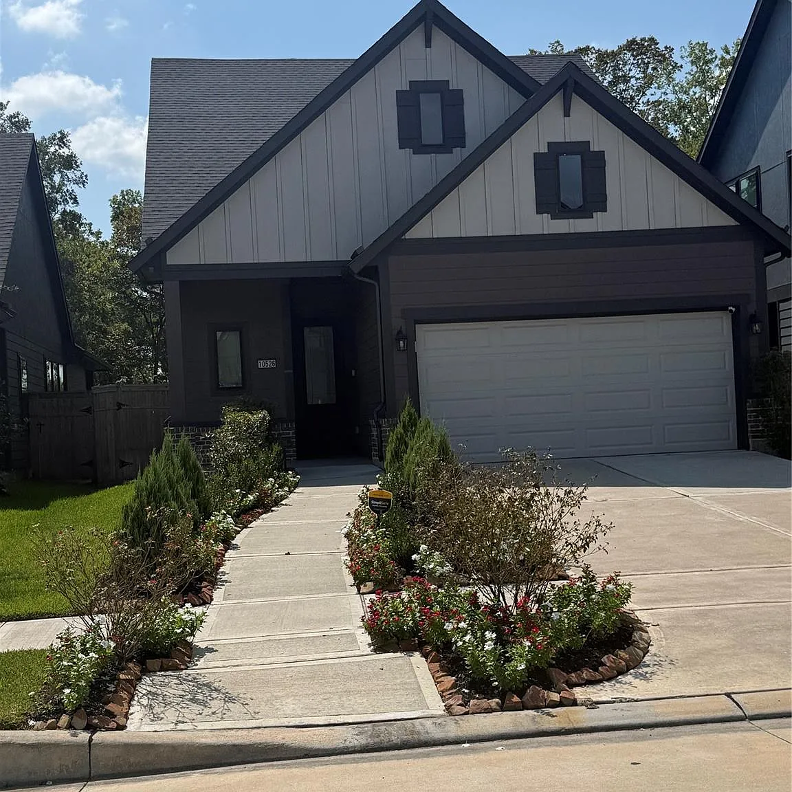 4 bed, 3.0 bath, 2383 sqft, $2,950 — Photo 1