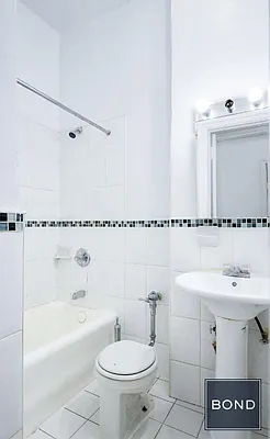 Rented by Bond New York | media 22