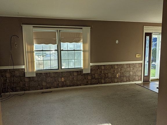 2nd image of 23020 Kingston Ct