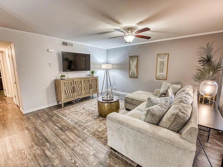 Juniper Springs Apartments — Photo 26