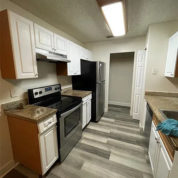 2201 Cascades Blvd #302 — Photo 9