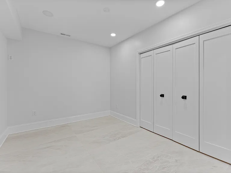 3501 W Ox Rd — Photo 13