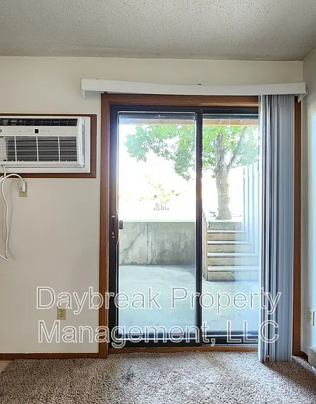 3402 15th Ave S #103 — Photo 3