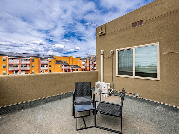 2nd image of 760 Juan Tabo Blvd NE #1B-1Ba-587Sqft