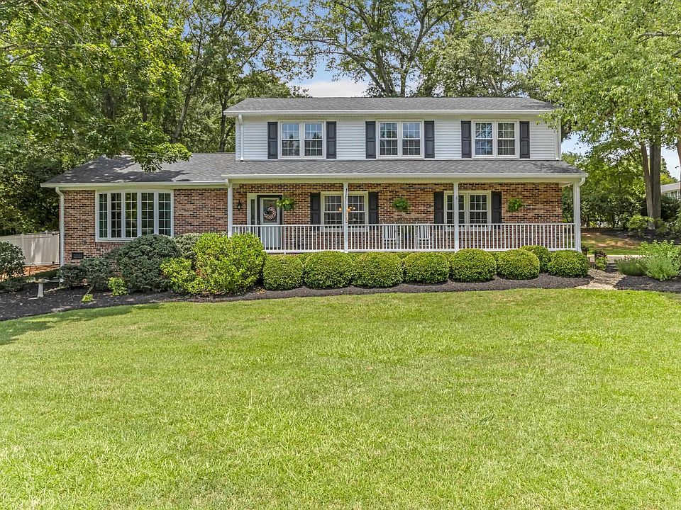 1st image of 226 Stoney Creek Dr