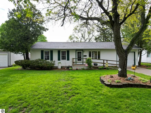 609 Garwood St, Mount Pleasant, MI 48858