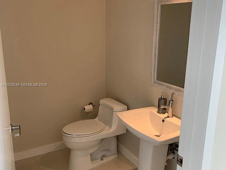 3470 E Coast Ave #H1712 — Photo 9