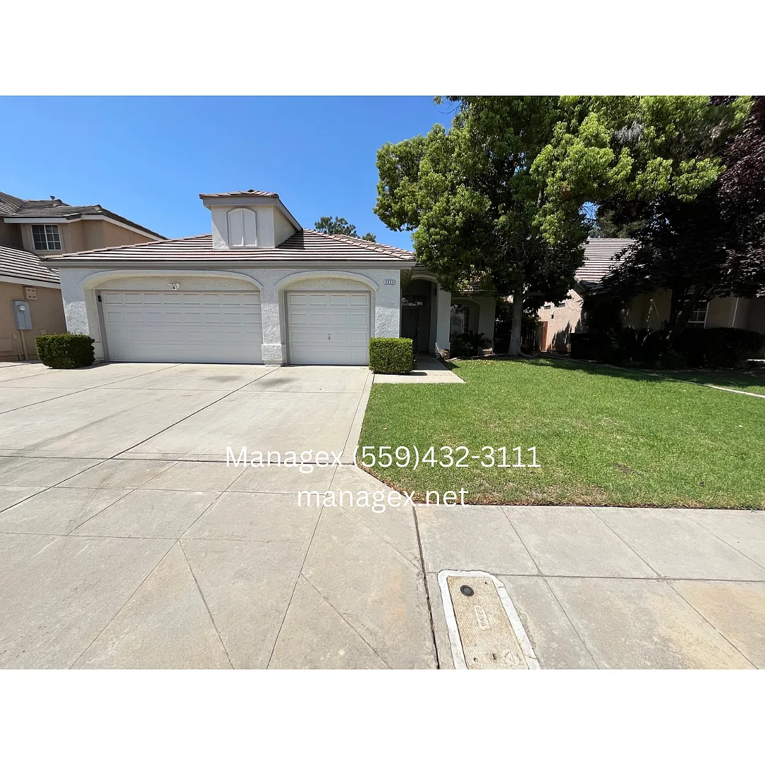 7227 N Recreation Ave photo 1