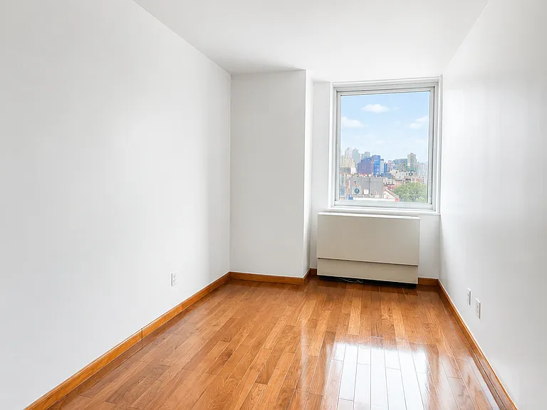 148 Madison St #9D — Photo 3