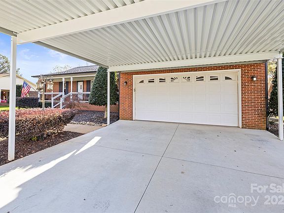 4th image of 645 Sunridge Dr