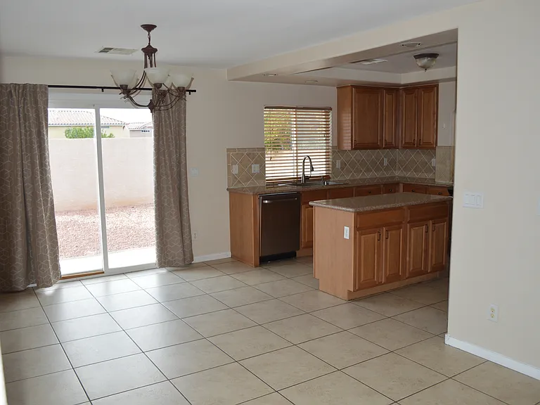 914 Socorro Song Ln — Photo 7