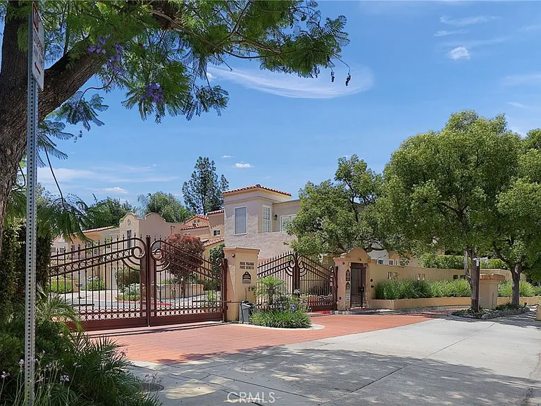4271 Park Paloma — Photo 2