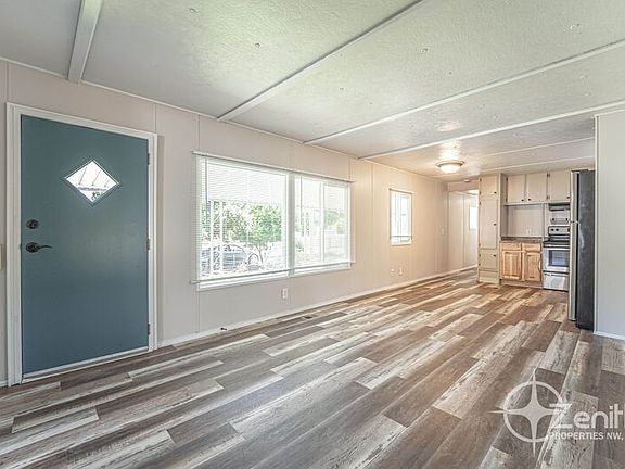 5th image of 8314 NE 36th Ct