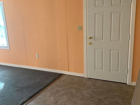 3rd image of 14303 SE 15th Ave