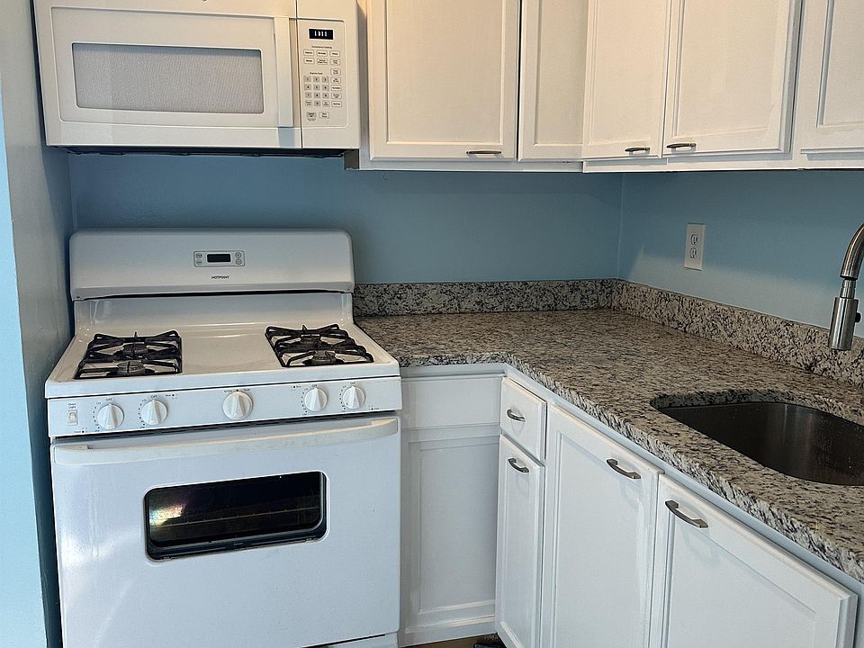 1st image of 4101 Fernhill Ave #2E