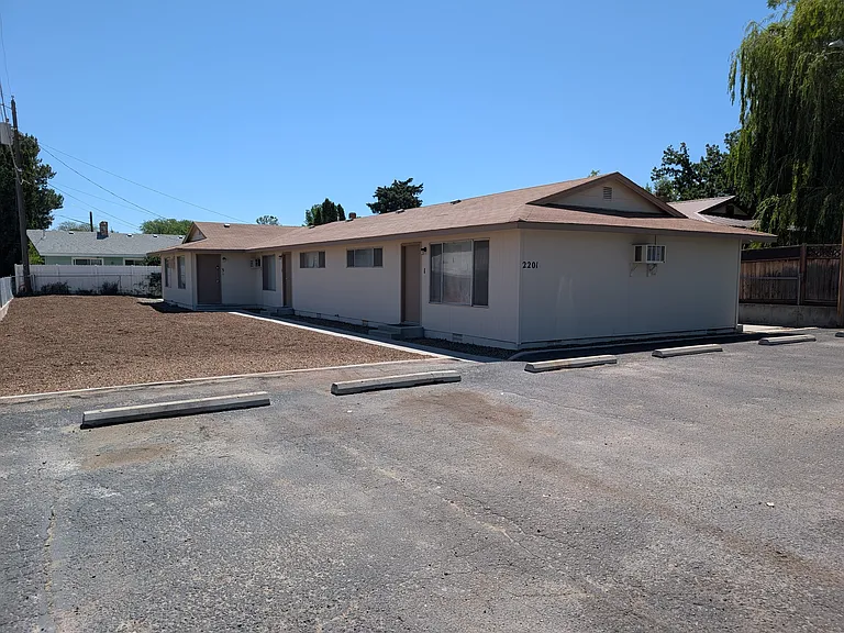 2201 S Kimball Ave #1 — Photo 1