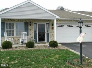 738 Fir Spring Dr, Waynesboro, PA 17268