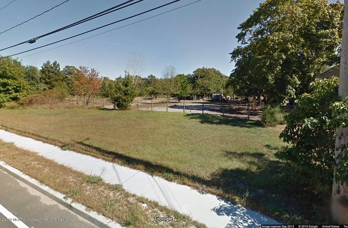 867 Patterson Rd photo 1